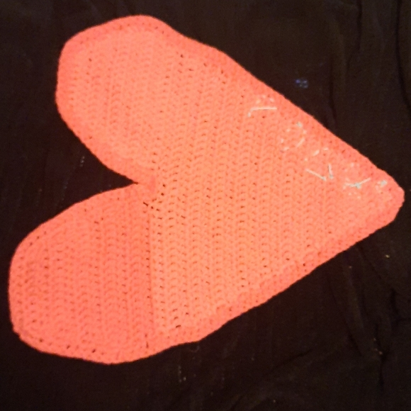 Crocheted Love heart - Picture 4 of 4